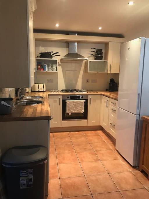 Beachfront Pet Friendly Townhouse, Stunning Views *